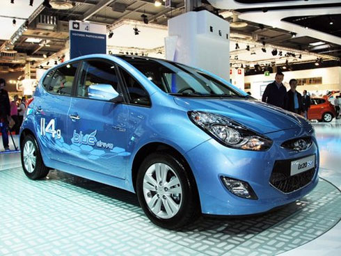 "Hyundai" презентовал четыре новинки на автосалоне в Париже