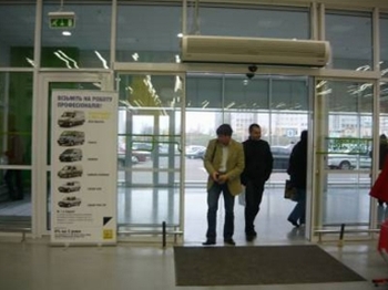 "Renault Kangoo" достанется одному из посетителей гипермаркета "Leroy Merlin"