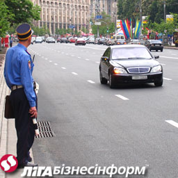 Сладкая пилюля: у ГАИ забрали техосмотр, но дали больше полномочий на дорогах